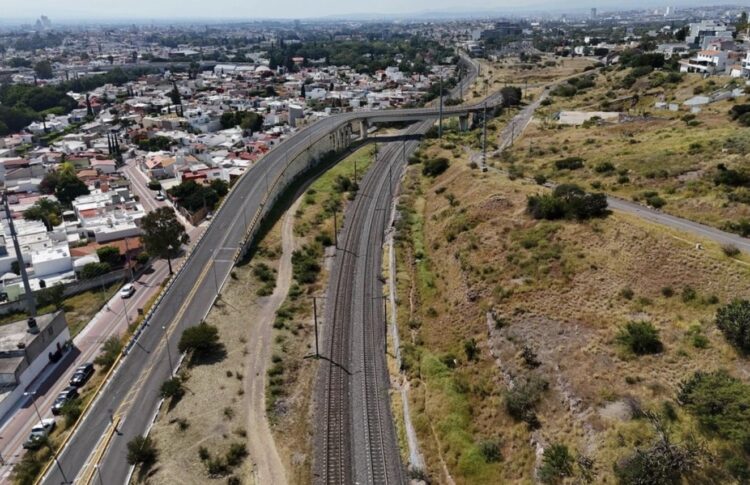 Obedece proyecto de tren de pasajeros a necesidad de fortalecer polos de desarrollo económico