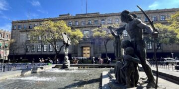 Vuelve SCJN a aplazar dos resoluciones por devolución de impuestos a empresas