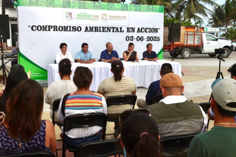 Ayuntamiento de Puerto Morelos entrega reconocimientos a profesionales y activistas ambientales