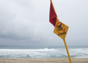 Se intensifica Huracan "Erick" a categoría 2 sobre el océano Pacífico