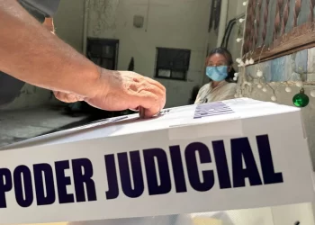 INE alista constancia de mayoría para ganadores de elección a ministros de la SCJN