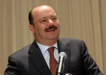 Claudia Sheinbaum confirma denuncias penales contra César Duarte por robo de agua