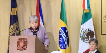 México enfrenta "tragedia ambiental", alerta Alicia Bárcena