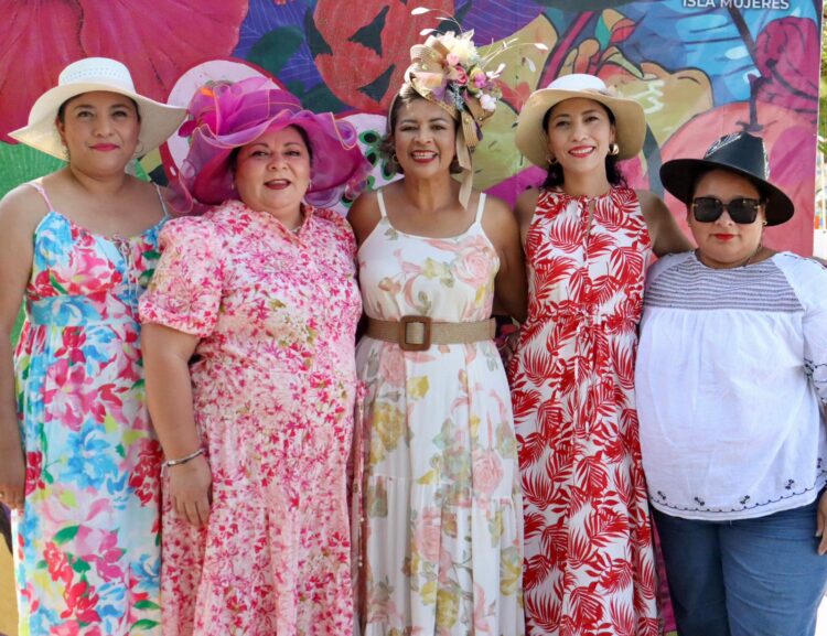 Celebra DIF Isla Mujeres con gran éxito el tradicional Desayuno del Sombrero