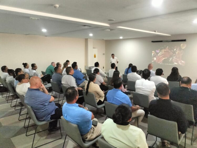 Refuerza Estefanía Mercado acciones ante temporada de lluvias y huracanes