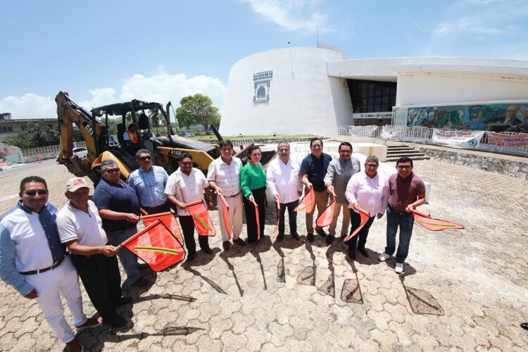 Inician trabajos para reinstalar símbolos históricos en el Congreso del Pueblo