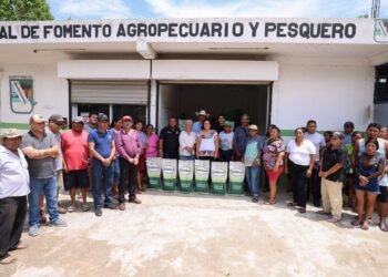 Blanca Merari llama a rescatar el espíritu del trabajo agropecuario en Leona Vicario, Delirios y Central Vallarta