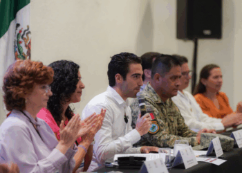 Inaugura Gino Segura foro empresarial en Cozumel