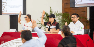 Impulsa Estefanía Mercado infraestructura, seguridad y programas sociales