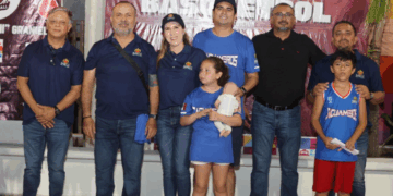 Inaugura Atenea Gómez la Liga Maya de Básquetbol en Isla Mujeres