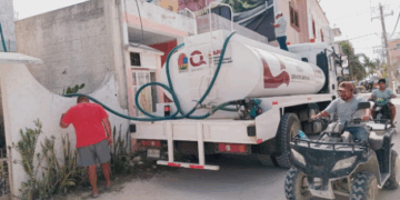 Llevan cinco días sin agua potable por fugas en Holbox