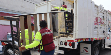 Mantiene Gobierno de Isla Mujeres entornos saludables en Isla Mujeres a través de las jornadas del Programa Permanente de Descacharrizón