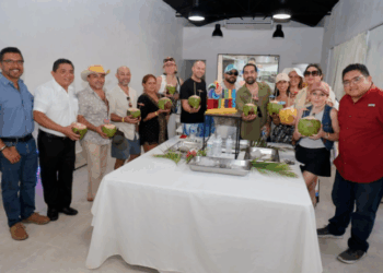 Promueve Gobierno de Isla Mujeres turismo de bodas con agentes internacionales en family trip