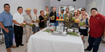 Promueve Gobierno de Isla Mujeres turismo de bodas con agentes internacionales en family trip