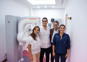 Mara Lezama supervisa nuevo mastógrafo digital y tomógrafo en Hospital General de Playa del Carmen
