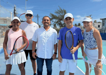 Impulsa Atenea Gómez el deporte con el primer Torneo de Tenis en Isla Mujeres