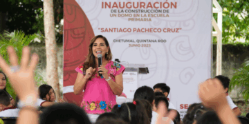 Entrega Mara Lezama domo escolar a primaria “Santiago Pacheco Cruz”, de Chetumal