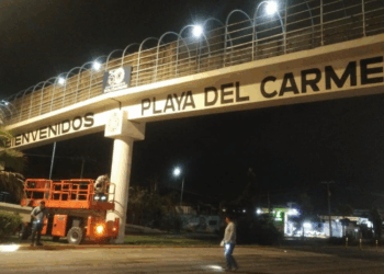 Recupera Estefanía Mercado el alma de Playa del Carmen con el color arena playa