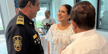 Sostiene Estefanía Mercado encuentro con Luis Felipe Saidén Ojeda, secretario de Seguridad de Yucatán