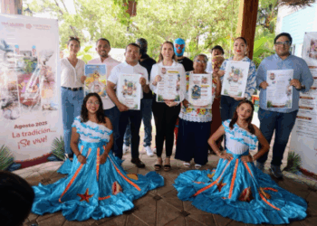 Presenta Atenea Gómez la cartelera oficial de las Fiestas de Fundación de Isla Mujeres 2025