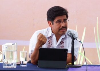 Ministra Yasmín Esquivel reconoce a futuro presidente de la SCJN