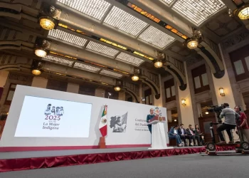 Gobierno federal revisa condiciones laborales en medios públicos