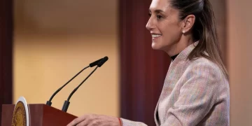 Claudia Sheinbaum destaca ahorro histórico de 50 mil mdp en compra de medicamentos