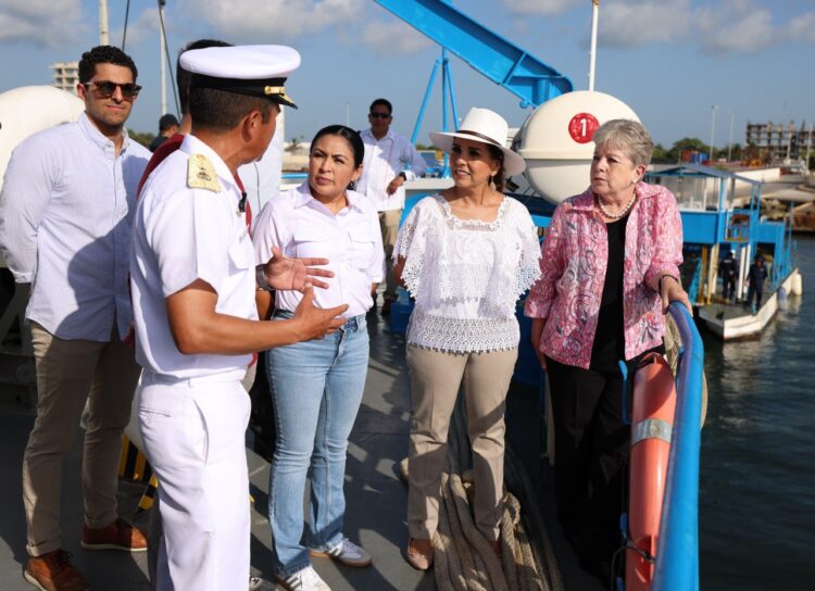 Blanca Merari acompaña a Mara Lezama y Alicia Bárcena en supervisión de estrategia contra el sargazo