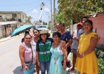 Blanca Merari supervisa acciones de limpieza en colonia La Fe