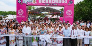 Inauguran Mara Lezama y Estefanía Mercado la Feria del Carmen 2025