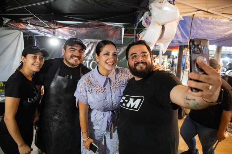 Abarrotan y disfrutan cientos de familias de la Feria del Carmen 2025