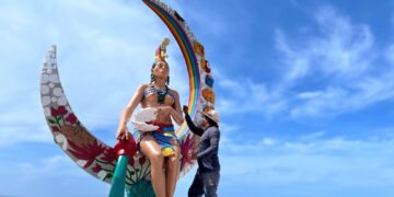 Da Gobierno de Isla Mujeres mantenimiento a las esculturas de Punta Sur