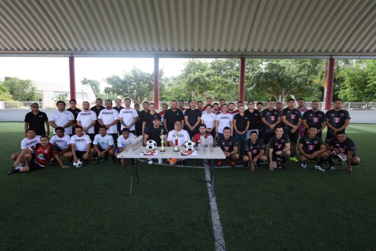 IEQROO fomenta los valores de la democracia con torneo de futbol