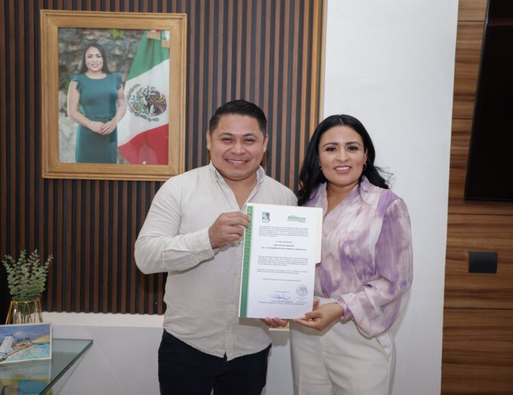 Nombran en Puerto Morelos nuevo tesorero