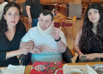 Queda turista cuadripléjico luego de caer de rampa en muelle de Xcaret