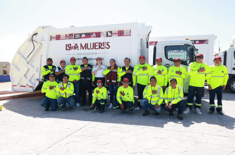 Renueva Atenea Gómez servicio de recolección en Isla Mujeres con cuatro nuevos camiones