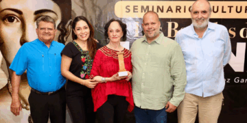 Homenaje es rendido a Leona Vicario