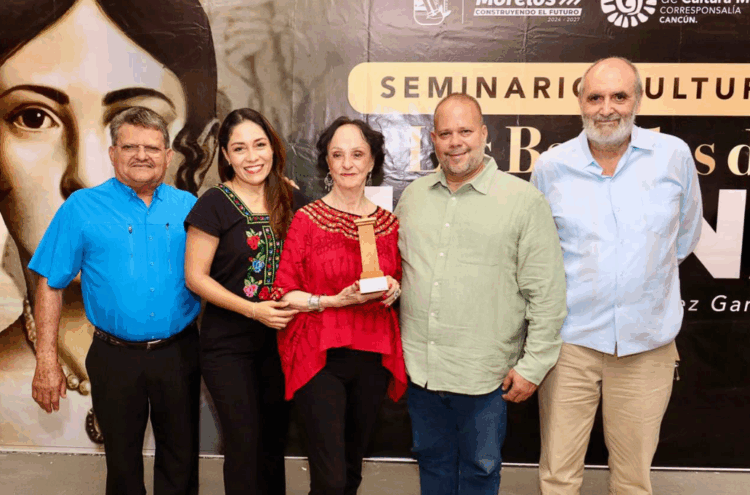 Homenaje es rendido a Leona Vicario