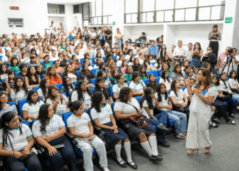 Mara Lezama impulsa el talento de mujeres jóvenes con 620 becas para formarse en Ciencia, Tecnología, Ingeniería y Matemáticas