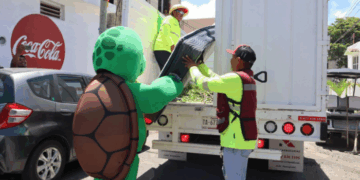 Refuerza Gobierno de Isla Mujeres el Programa Permanente de Descacharrización para prevenir el dengue