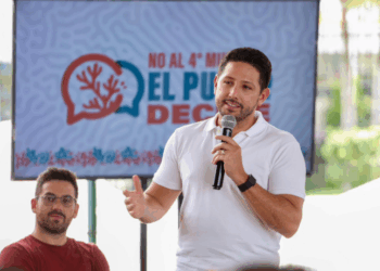 Renán Sánchez respalda consulta ciudadana en defensa de arrecifes de Cozumel