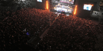 Vibran 20 mil personas con la presentación de Bobby Pulido en la Plaza 28 de Julio durante la Feria del Carmen 2025