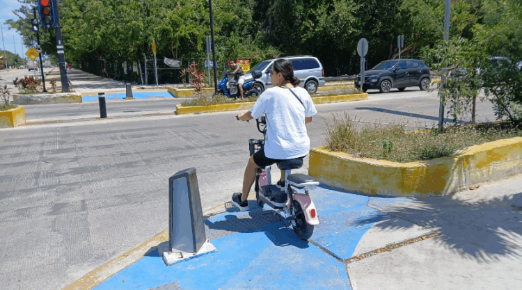Cinco iniciativas son presentadas para regular bicicletas eléctricas en Playa del Carmen