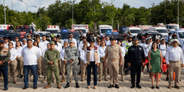Da Estefanía Mercado el banderazo de inicio del Operativo Vacacional de Verano 2025 en Playa del Carmen