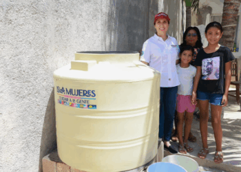 Constata Atenea Gómez resultados del Programa “Agua para Ti’” en Zona Continental