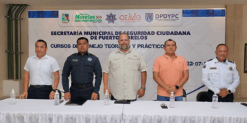 Constancias son entregadas a 40 portomorelenses que concluyeron cursos de manejor teórico práctico
