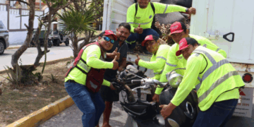 Fortalece Gobierno Municipal la limpieza y salud con jornadas del Programa Permanente de Descacharrización en Isla Mujeres