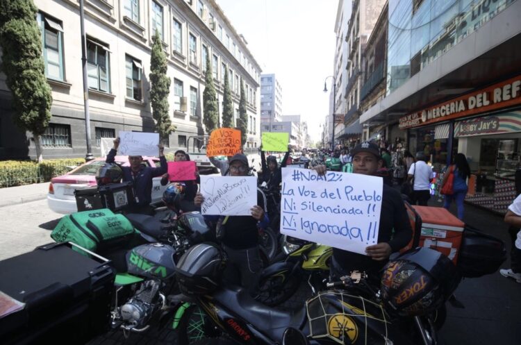 Rechaza Claudia Sheinbaum aumento en tarifas de Uber; tienen “ganancias impresionantes”, dice