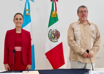 Inicia Sheinbaum encuentro con Arévalo