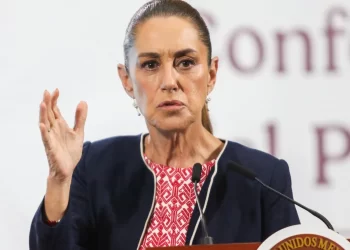 Condena Sheinbaum campaña de 'bots' contra Fernández Noroña tras agresión de 'Alito'